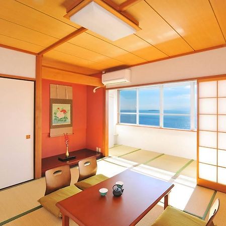 Onsen Hostel Hinoemi Атами Экстерьер фото
