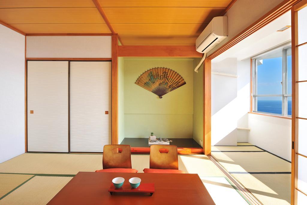 Onsen Hostel Hinoemi Атами Номер фото