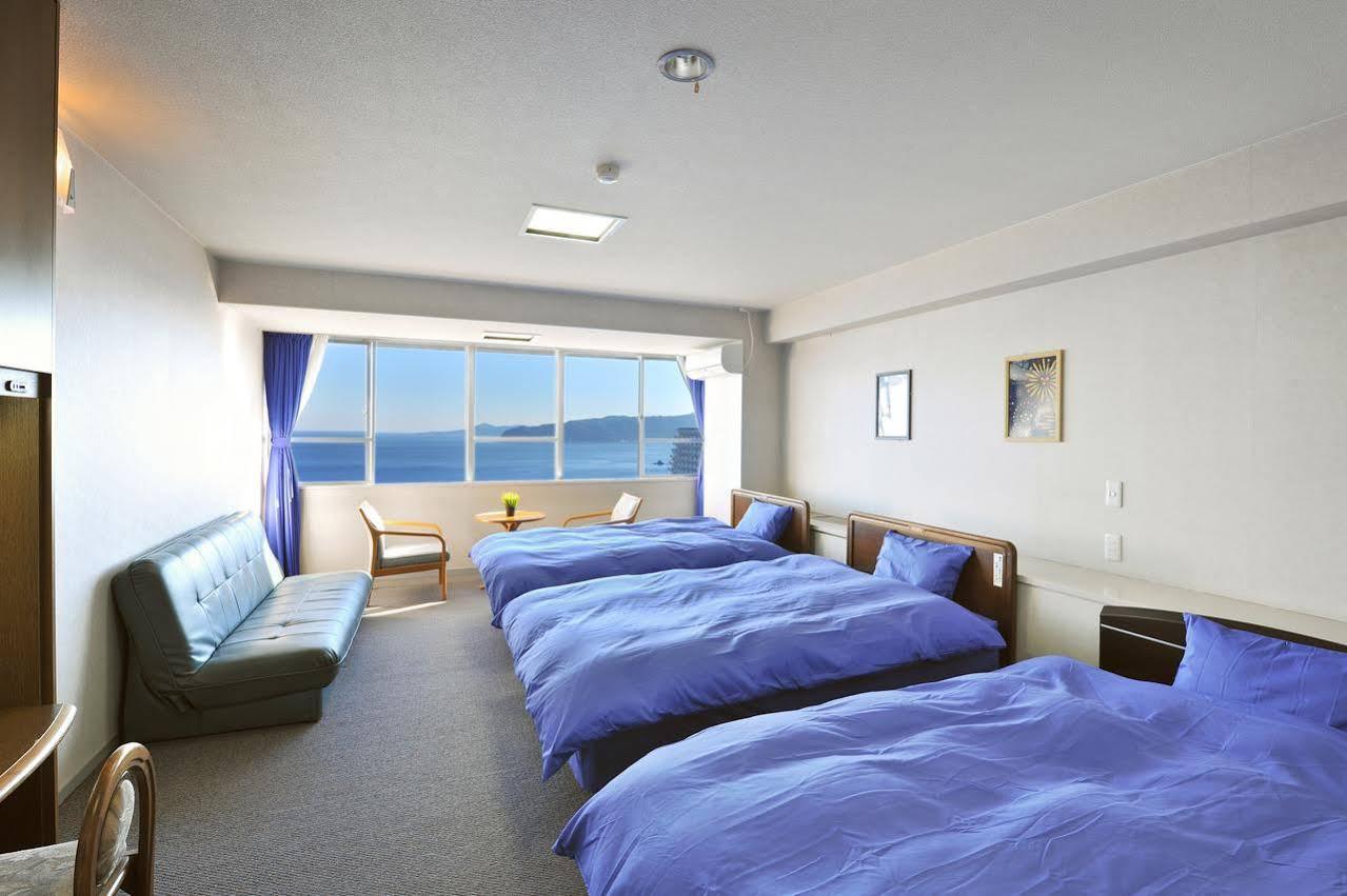 Onsen Hostel Hinoemi Атами Экстерьер фото